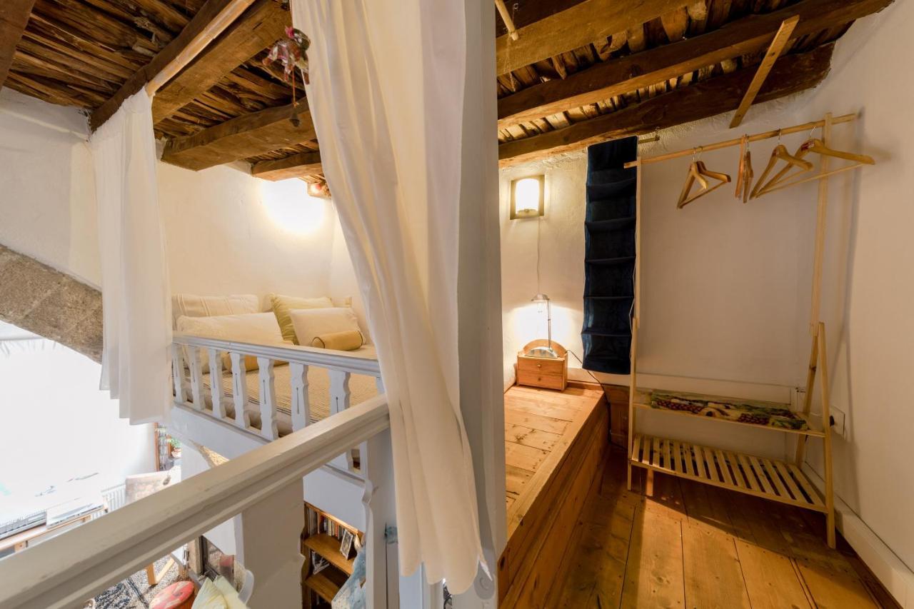 Artistic Home- 250yr Old Traditional Villa