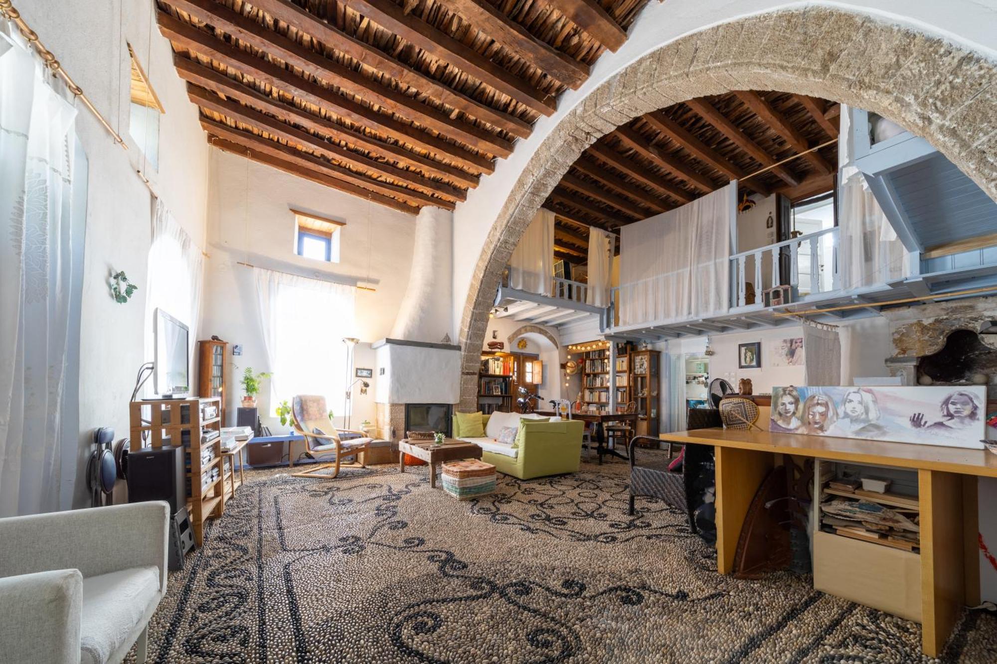Artistic Home- 250yr Old Traditional Koskinou (Rhodes)