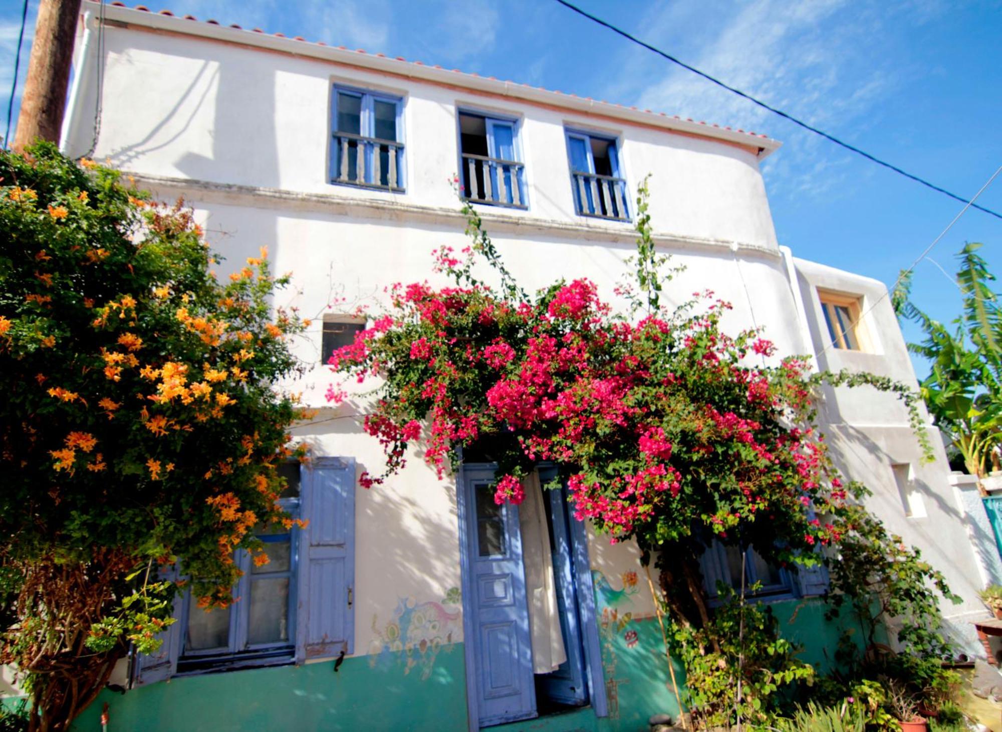 Artistic Home- 250yr Old Traditional Koskinou (Rhodes)
